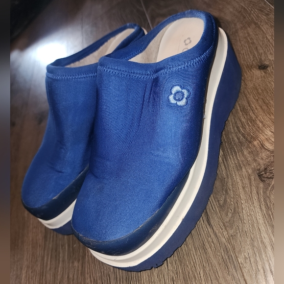 Vintage platform slip ons - Picture 1 of 7